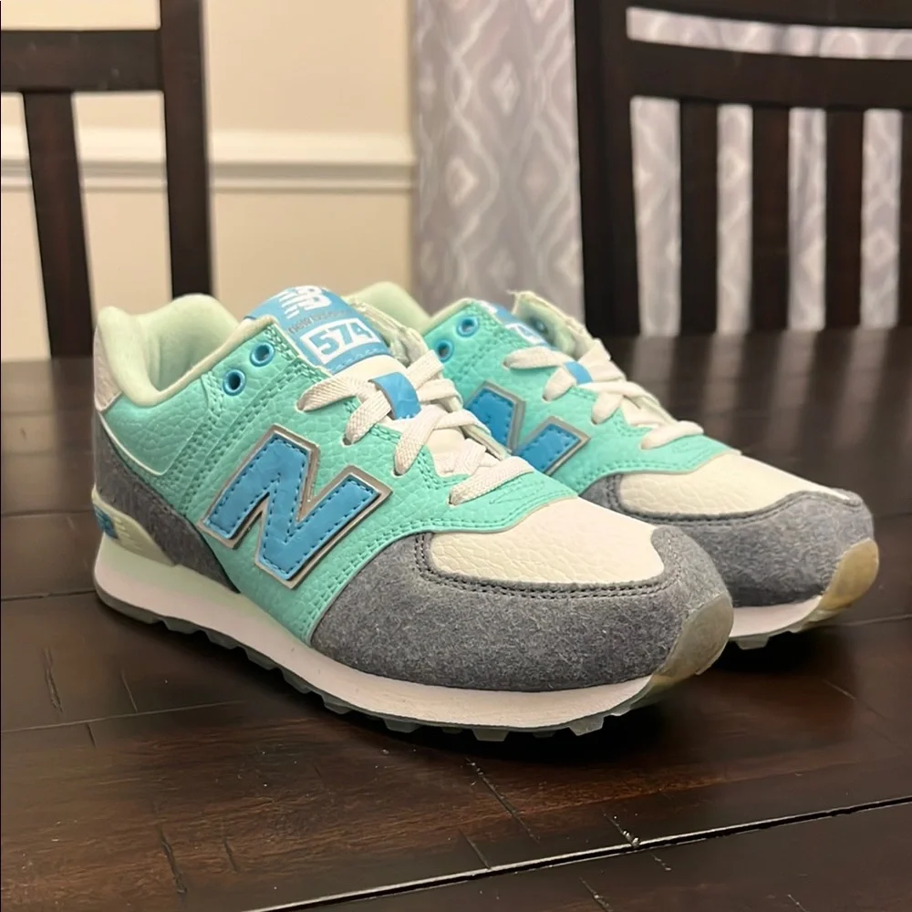 New Balance 574 KL574FYP Frozen Shoes Sneakers new Youth Girls Size 13